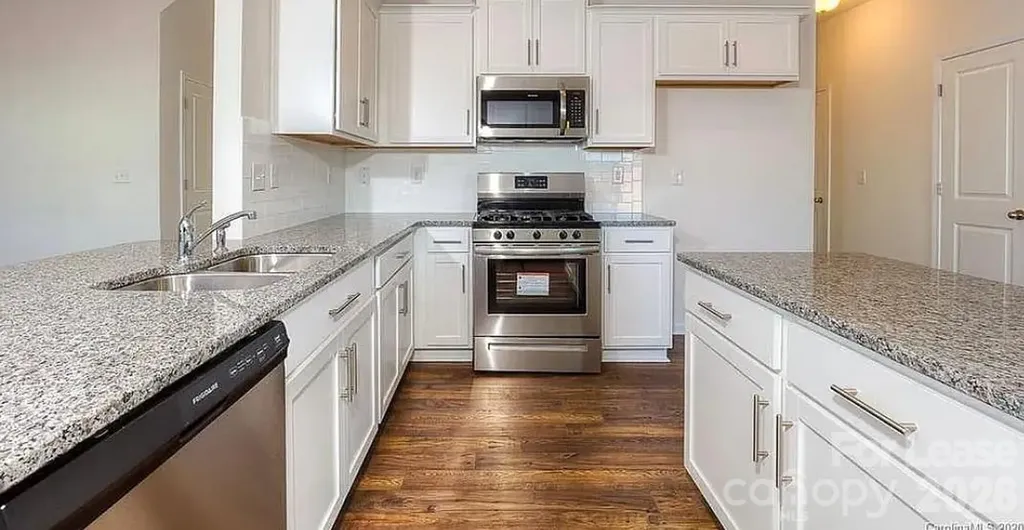418 Grantham Lane Charlotte NC 28262