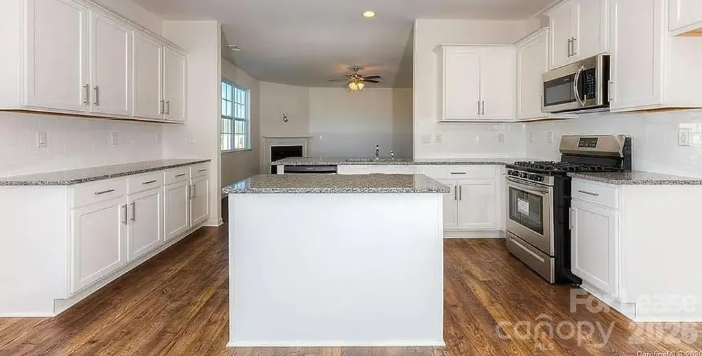 418 Grantham Lane Charlotte NC 28262