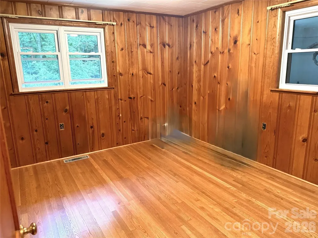 150 Cowan Lane Tryon NC 28782