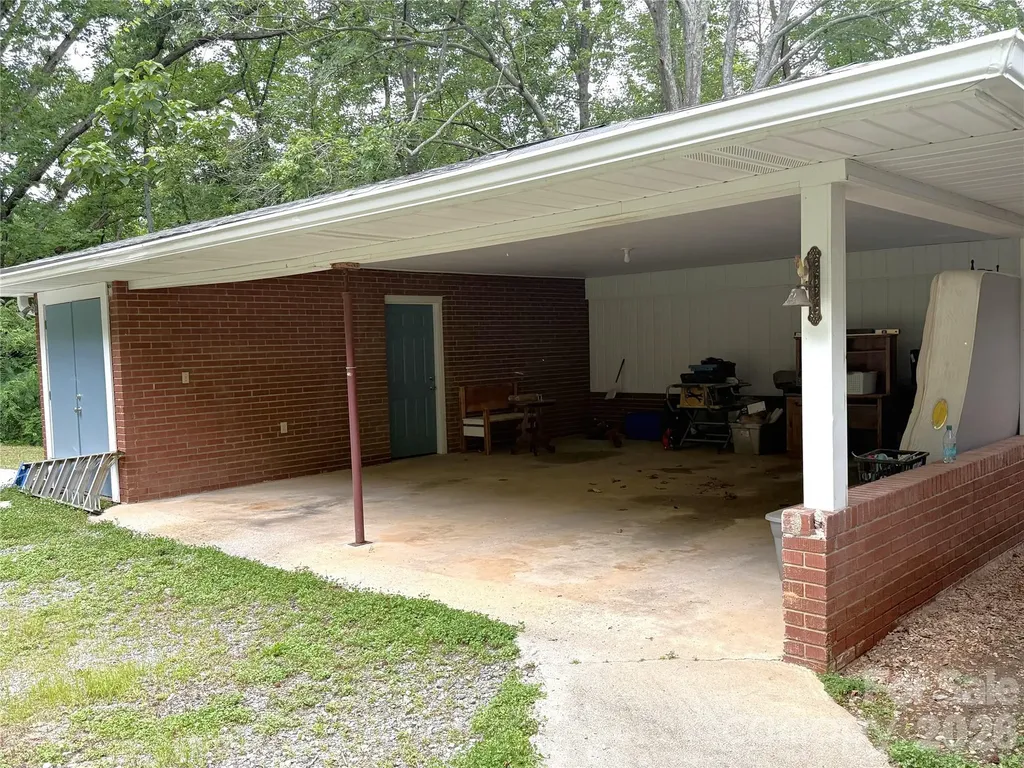 150 Cowan Lane Tryon NC 28782