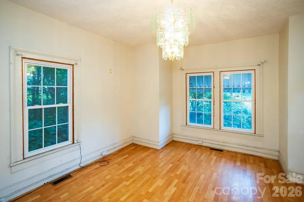 91 Clingman Avenue Asheville NC 28801