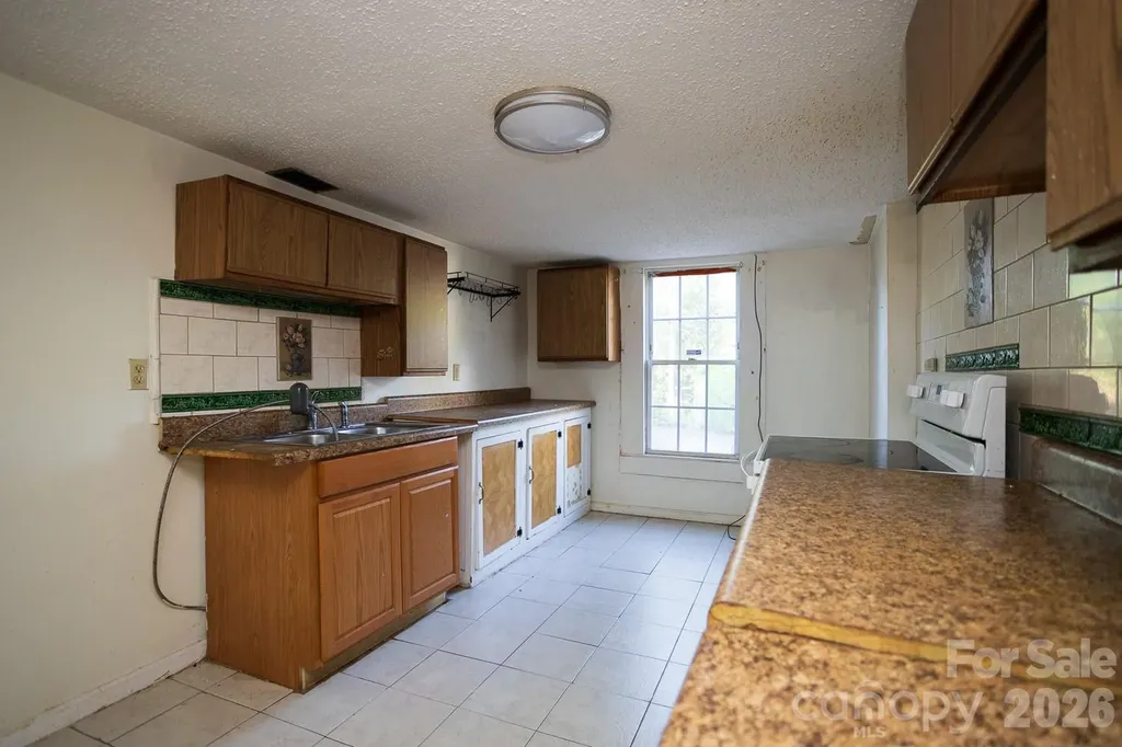 91 Clingman Avenue Asheville NC 28801