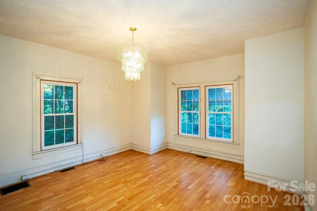 91 Clingman Avenue Asheville NC 28801