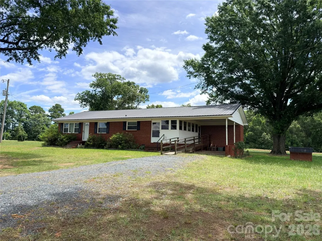 2629 Upper White Store Road Peachland NC 28133