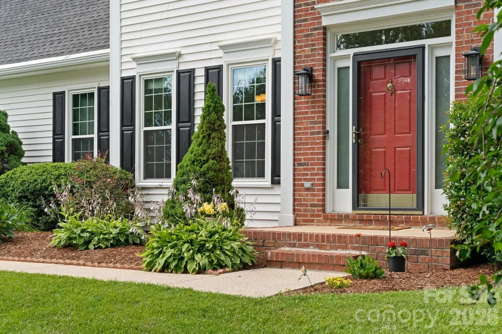 237 Windsor Forest Circle Fletcher NC 28732