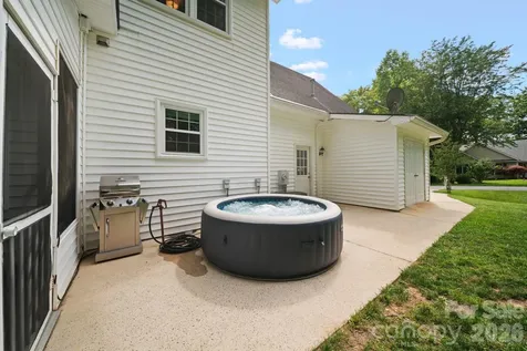 237 Windsor Forest Circle Fletcher NC 28732