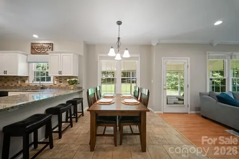 237 Windsor Forest Circle Fletcher NC 28732