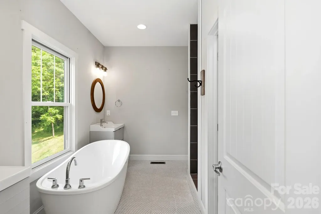 45 Barebridge Hills Drive Asheville NC 28804