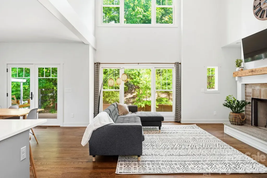 45 Barebridge Hills Drive Asheville NC 28804