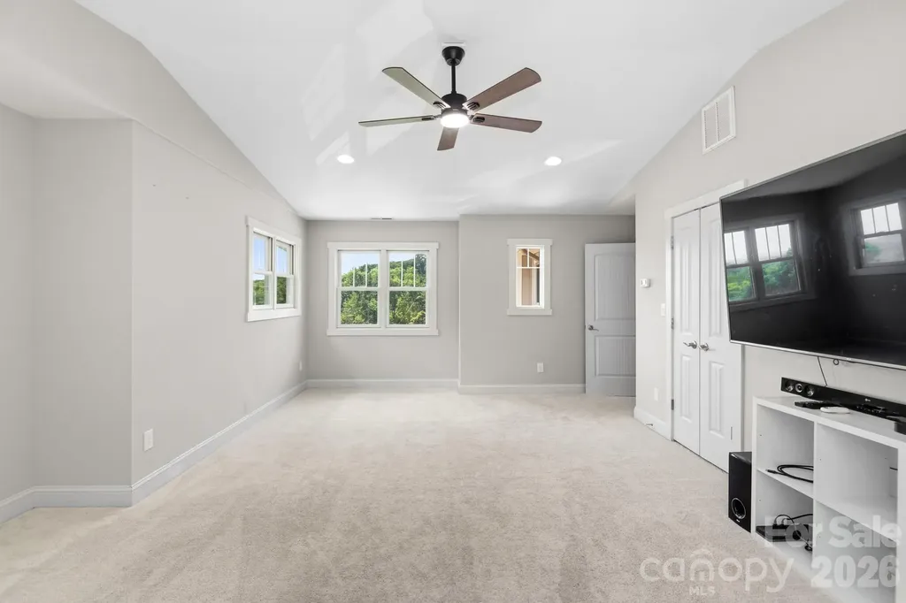 45 Barebridge Hills Drive Asheville NC 28804