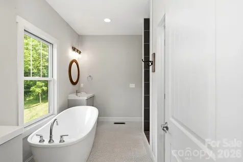 45 Barebridge Hills Drive Asheville NC 28804