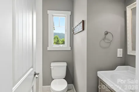 45 Barebridge Hills Drive Asheville NC 28804