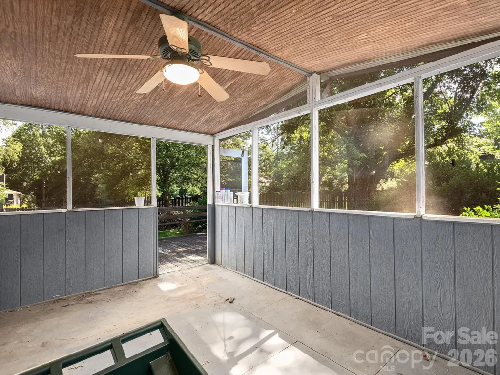 3 Carolewood Drive Horse Shoe NC 28742