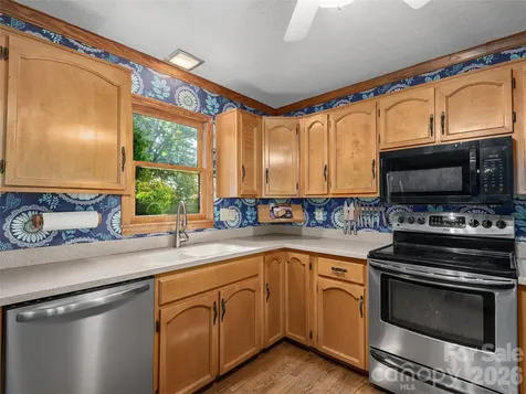 3 Carolewood Drive Horse Shoe NC 28742