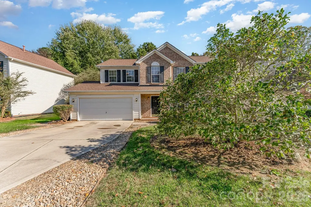 9824 Dauphine Drive Charlotte NC 28216