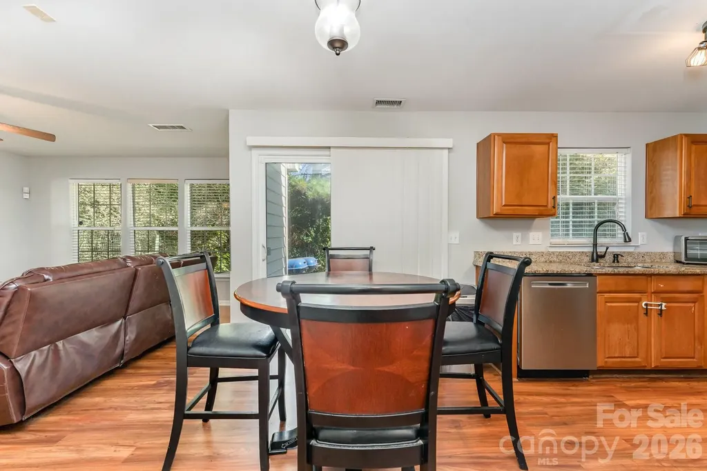 9824 Dauphine Drive Charlotte NC 28216