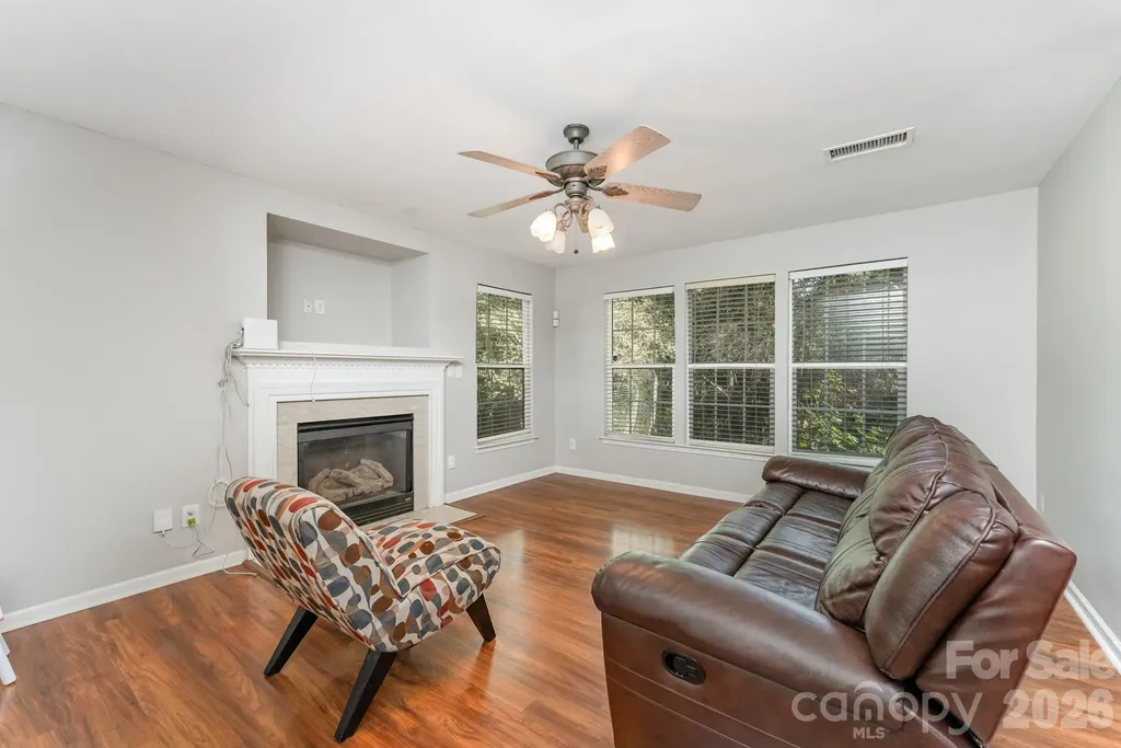 9824 Dauphine Drive Charlotte NC 28216