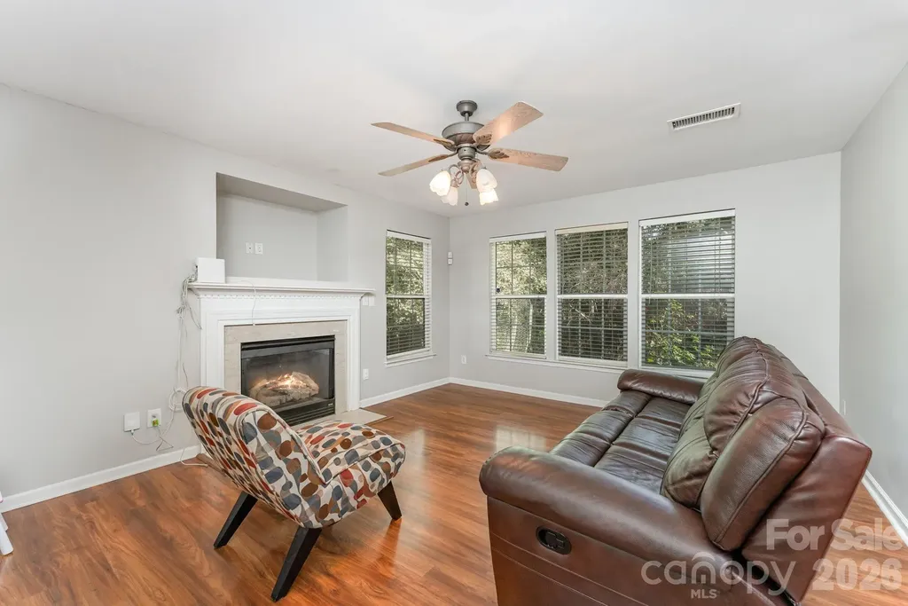 9824 Dauphine Drive Charlotte NC 28216