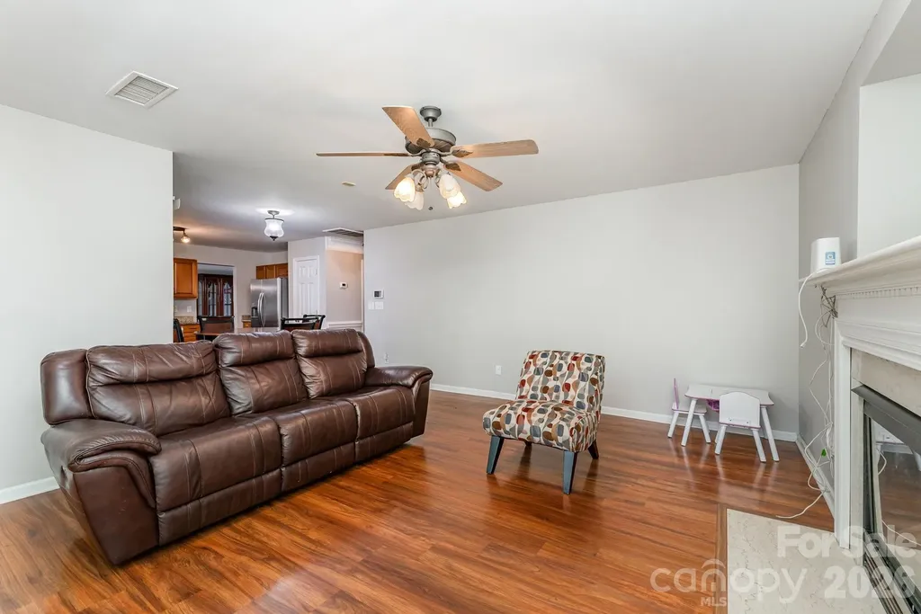 9824 Dauphine Drive Charlotte NC 28216