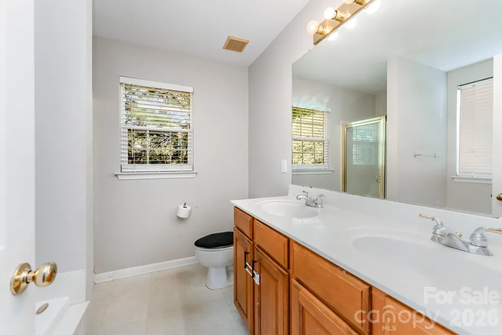 9824 Dauphine Drive Charlotte NC 28216