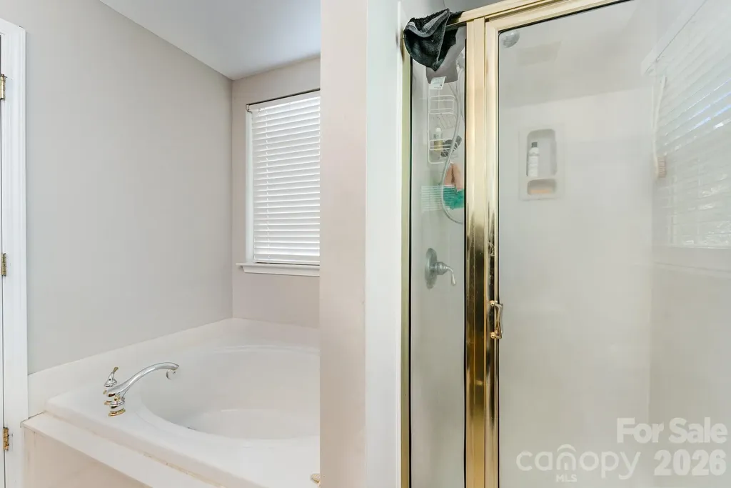9824 Dauphine Drive Charlotte NC 28216