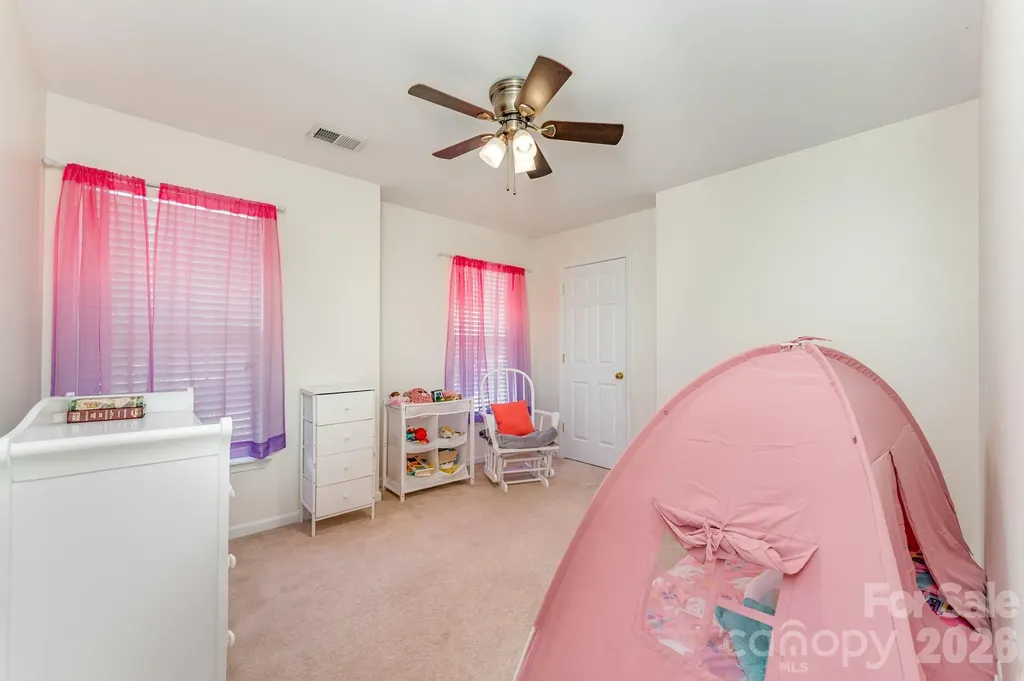 9824 Dauphine Drive Charlotte NC 28216