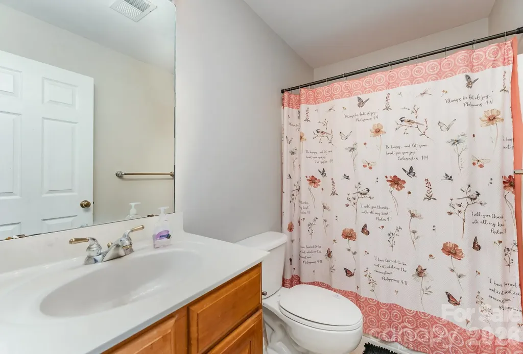 9824 Dauphine Drive Charlotte NC 28216