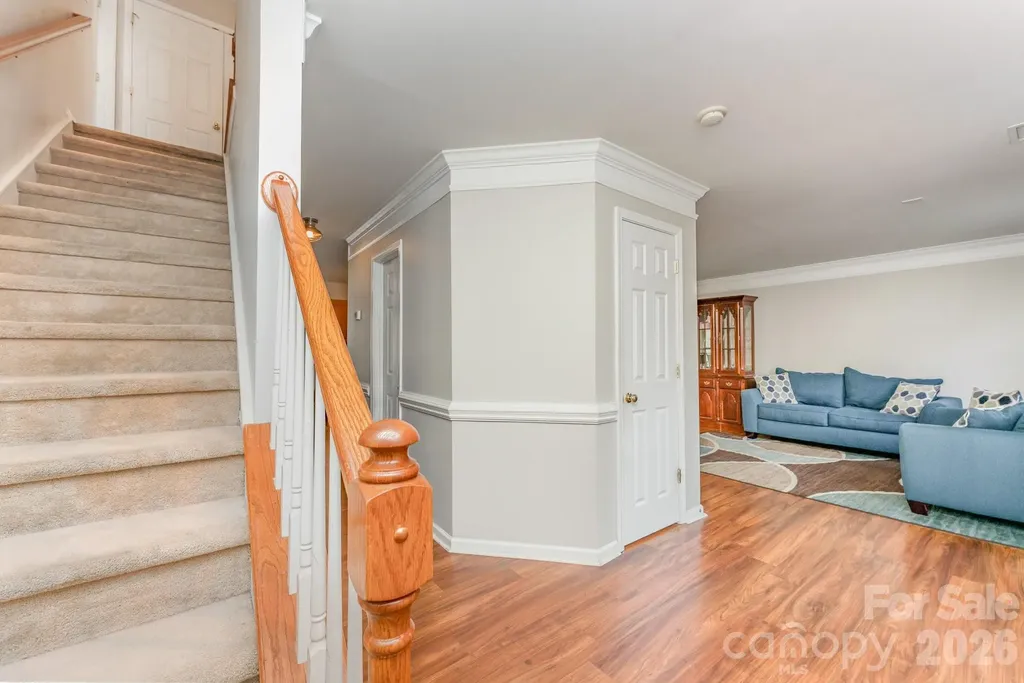 9824 Dauphine Drive Charlotte NC 28216