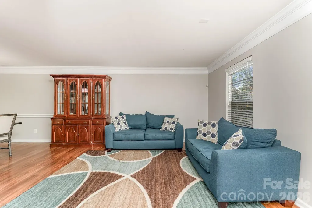 9824 Dauphine Drive Charlotte NC 28216