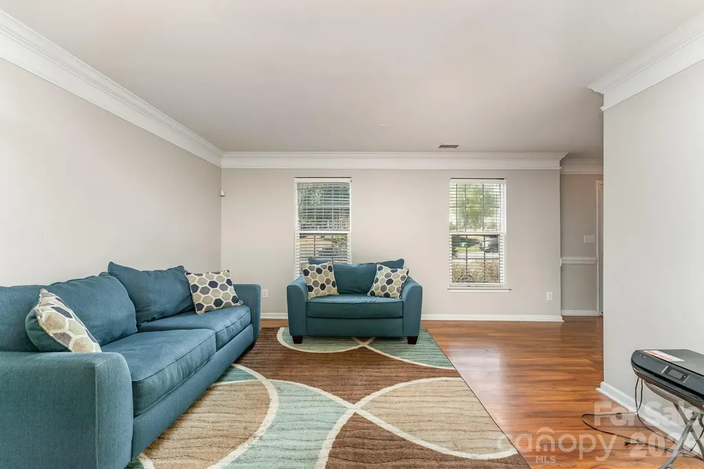 9824 Dauphine Drive Charlotte NC 28216