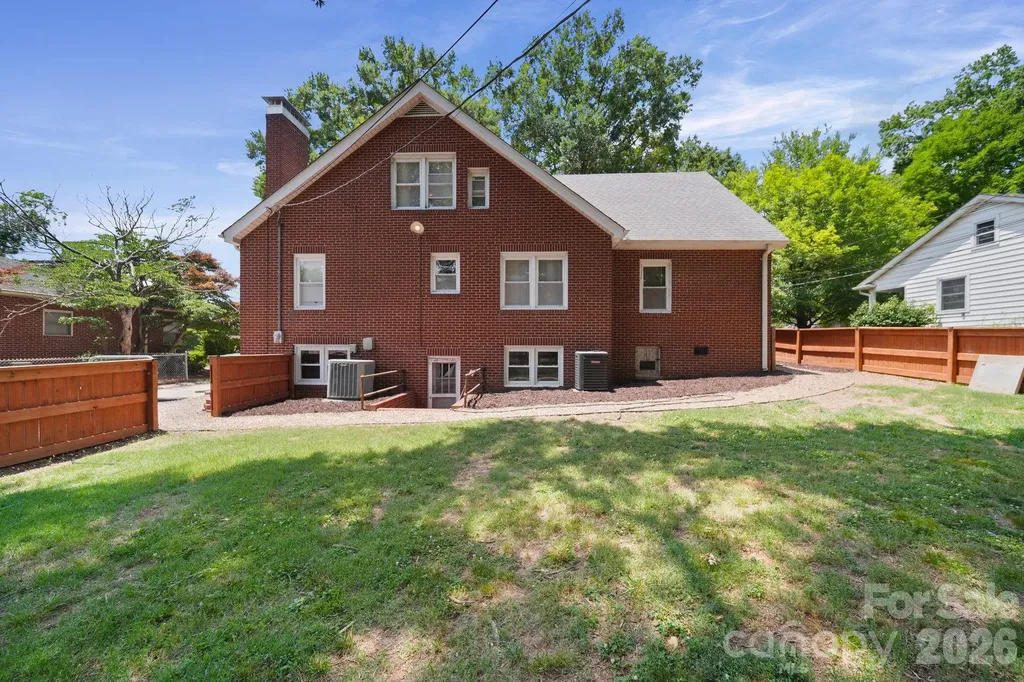 526 5th Street N Albemarle NC 28001