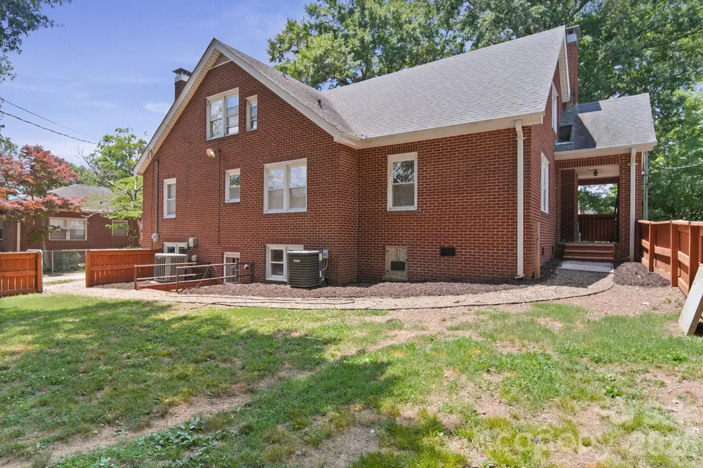 526 5th Street N Albemarle NC 28001