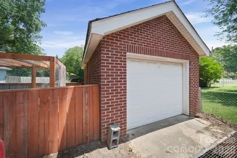 526 5th Street N Albemarle NC 28001