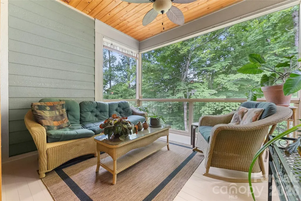 45 Sunset Drive Swannanoa NC 28778