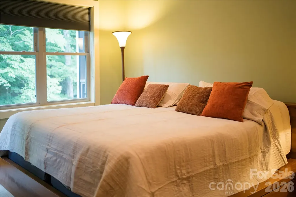 45 Sunset Drive Swannanoa NC 28778