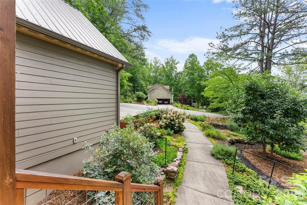 45 Sunset Drive Swannanoa NC 28778
