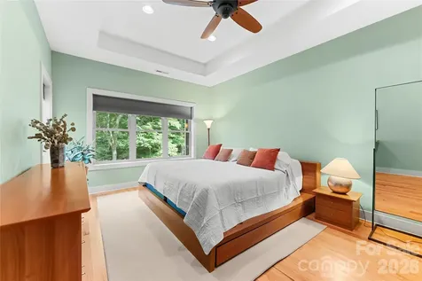 45 Sunset Drive Swannanoa NC 28778