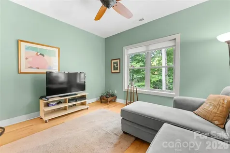 45 Sunset Drive Swannanoa NC 28778