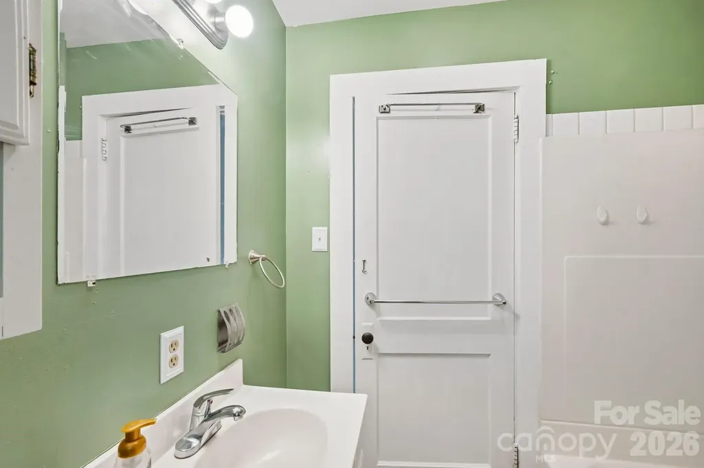 441 Main Street Clyde NC 28721