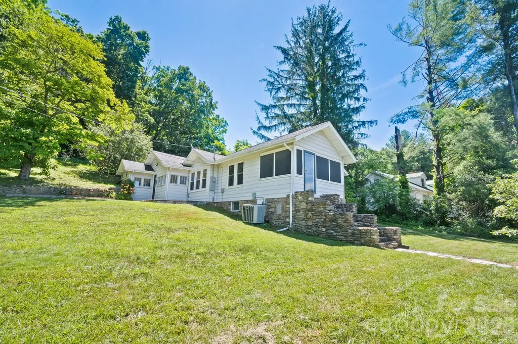 441 Main Street Clyde NC 28721