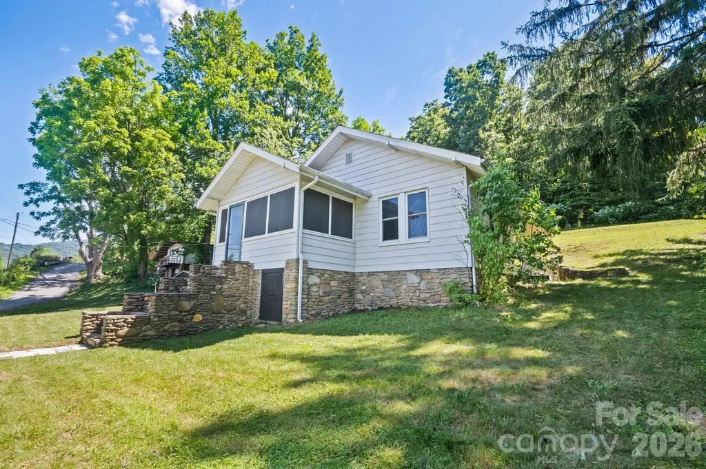 441 Main Street Clyde NC 28721
