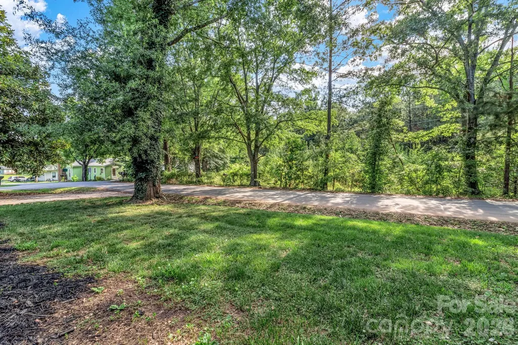 137 J E Morrow Street Forest City NC 28043