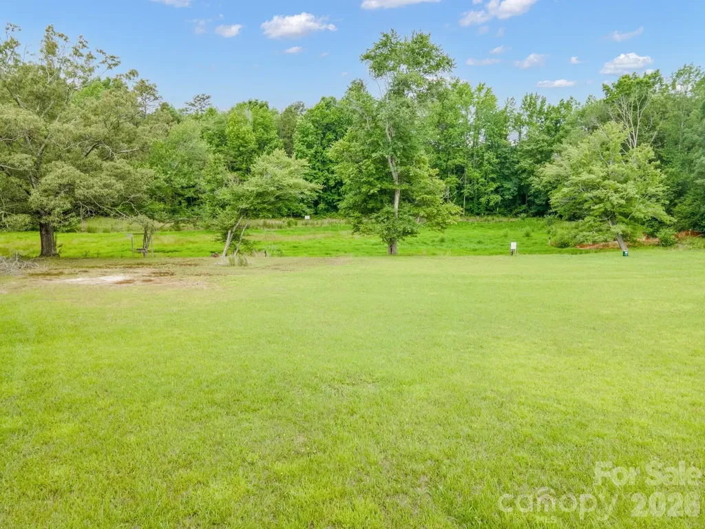 1147 Creekside Drive Conover NC 28613