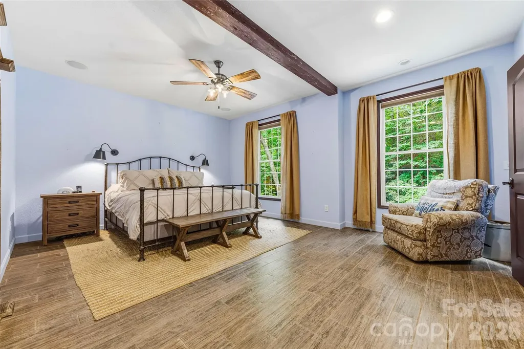 61 Scroops Drive Swannanoa NC 28778