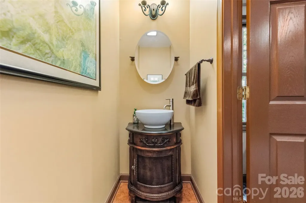 61 Scroops Drive Swannanoa NC 28778