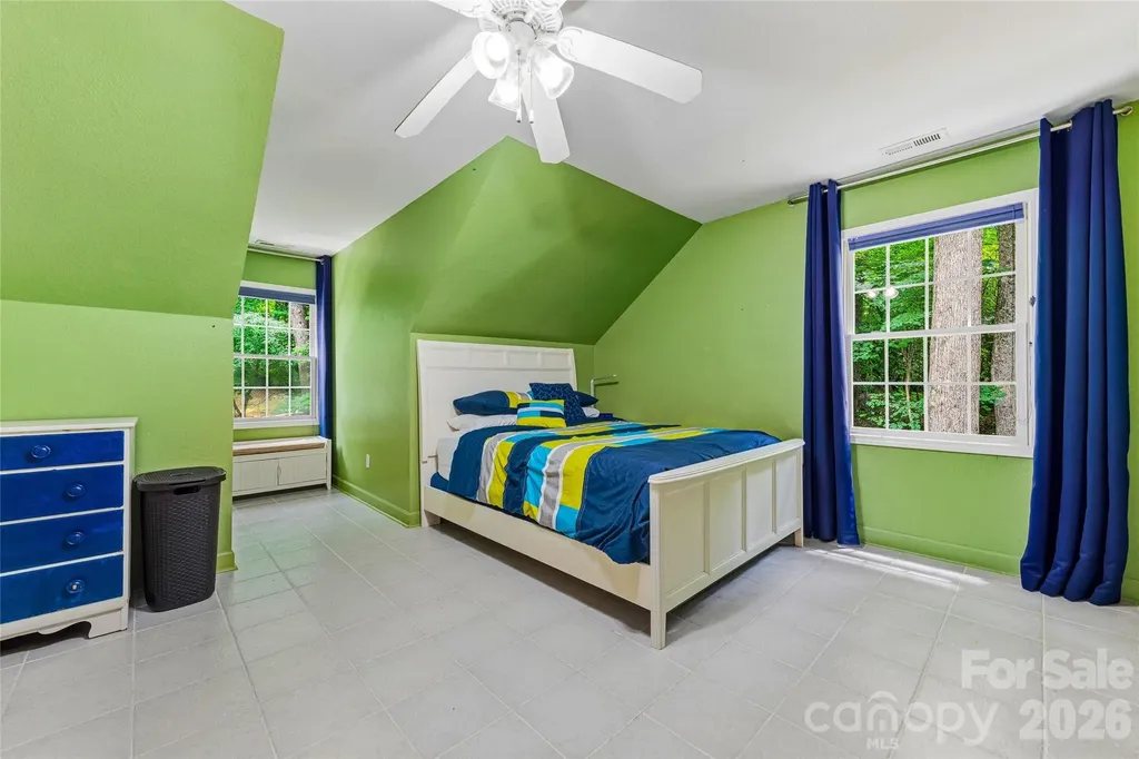 61 Scroops Drive Swannanoa NC 28778