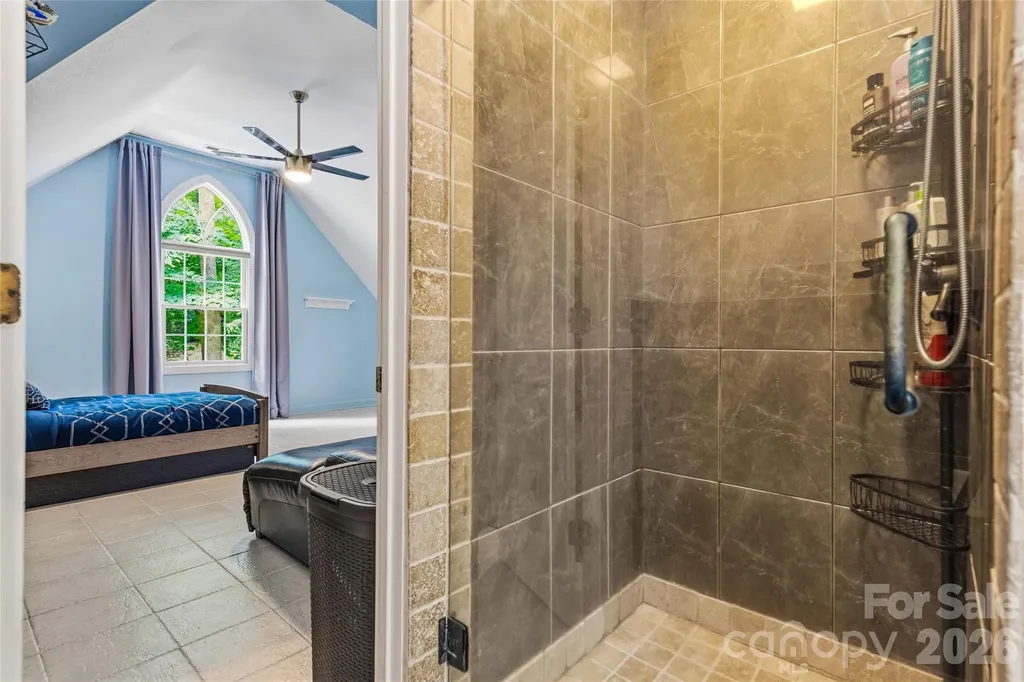 61 Scroops Drive Swannanoa NC 28778