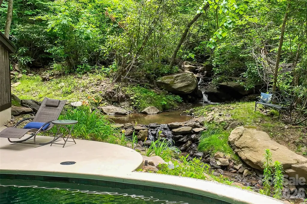 61 Scroops Drive Swannanoa NC 28778