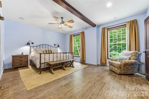 61 Scroops Drive Swannanoa NC 28778