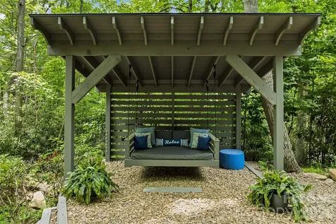 61 Scroops Drive Swannanoa NC 28778